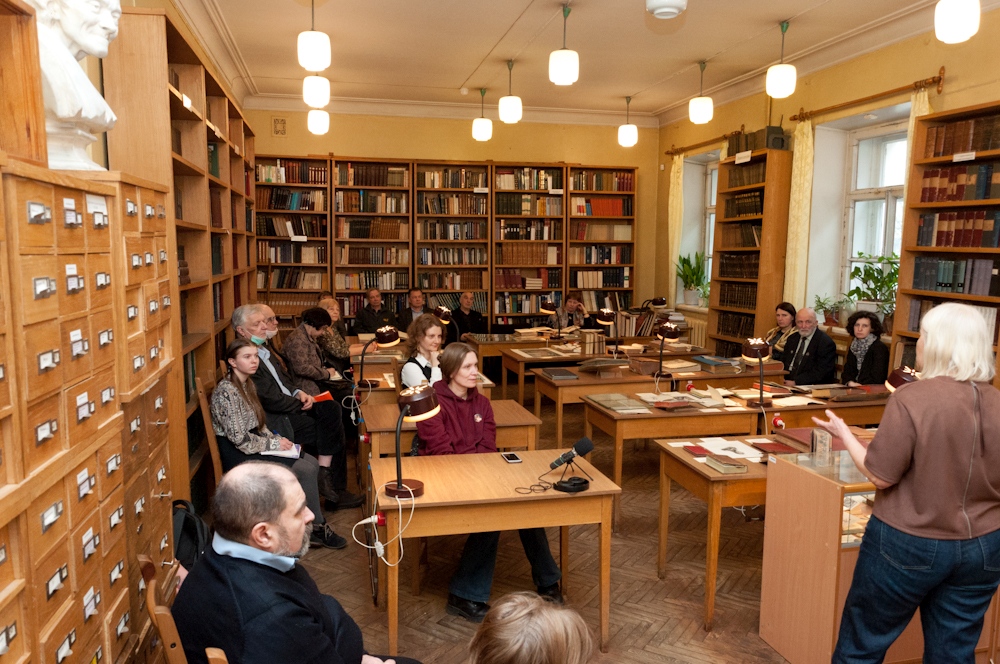 15 Премия, мемории и память – в СПбИИ РАН состоялись II Лихачевские чтения