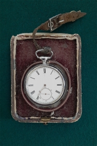 Часы карманные в футляре Н. П. Лихачева (дар Н. А. Кондратовой)