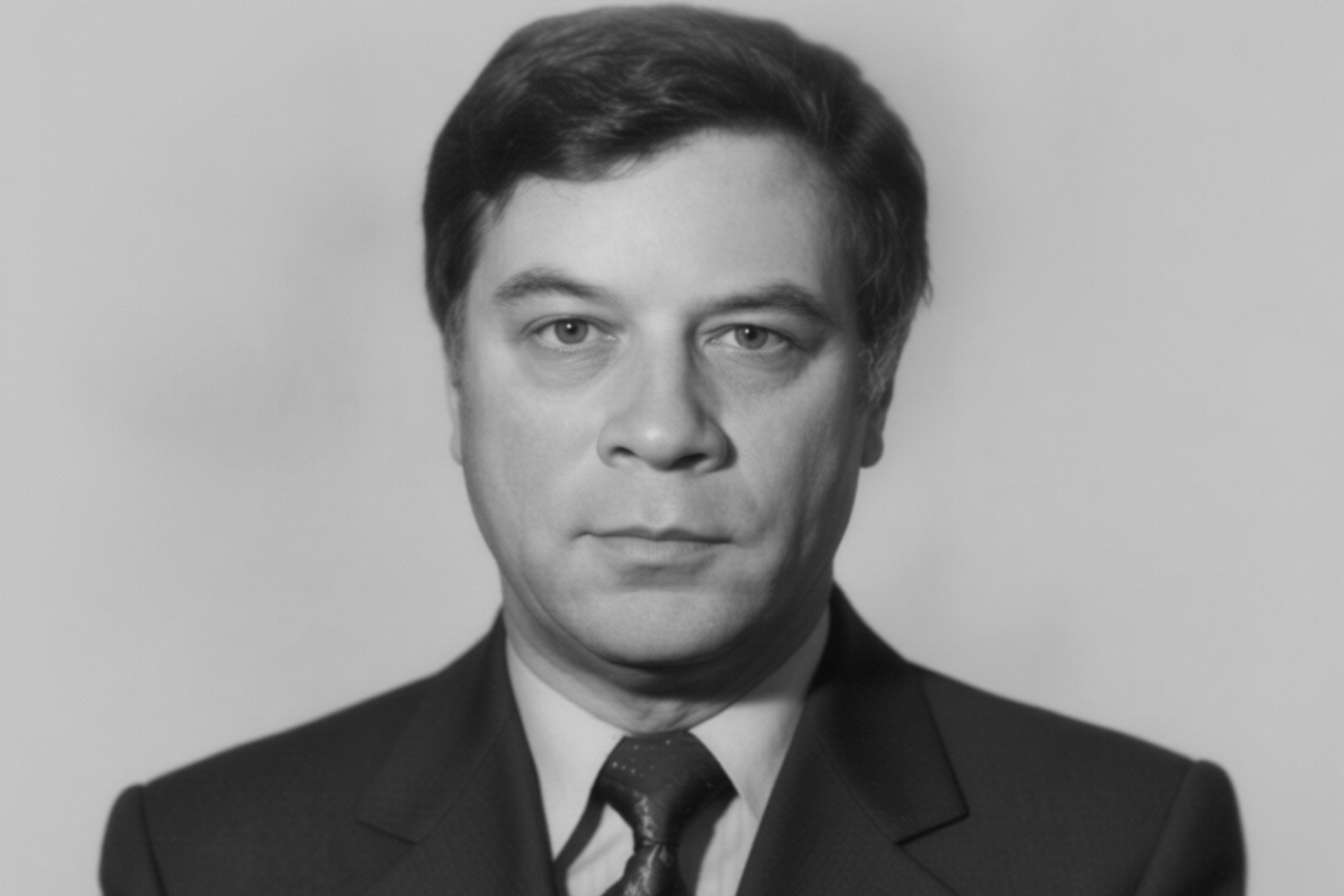 Знаменский Олег Николаевич